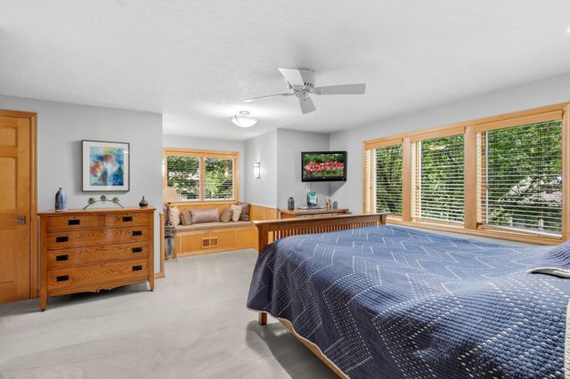 14711 Woodruff Road, Wayzata, MN 55391