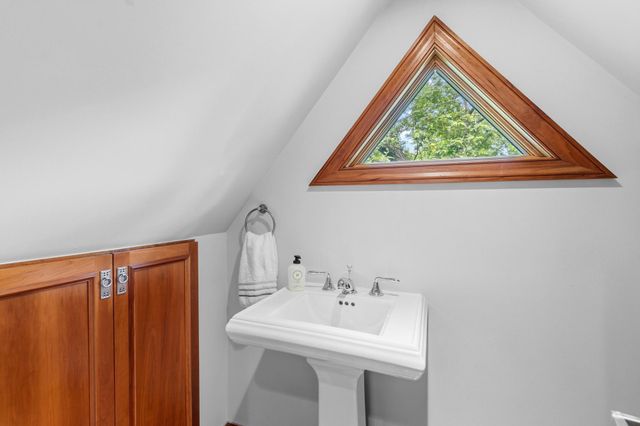 14711 Woodruff Road, Wayzata, MN 55391