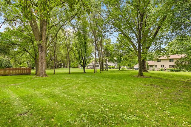 14711 Woodruff Road, Wayzata, MN 55391