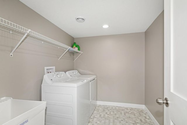 7296 Crane Drive, Hugo, MN 55038