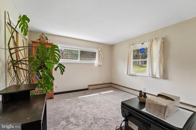 11910 WESLEY DR, Hagerstown, MD 21742
