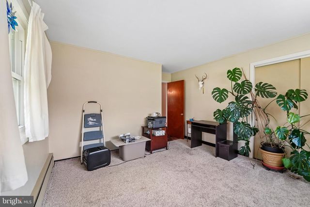 11910 WESLEY DR, Hagerstown, MD 21742