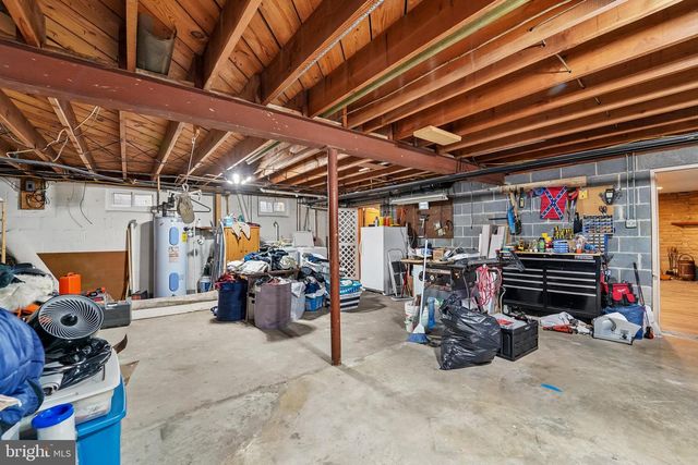 11910 WESLEY DR, Hagerstown, MD 21742