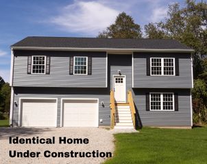 13 Dayton Road, Waterford, CT 06385