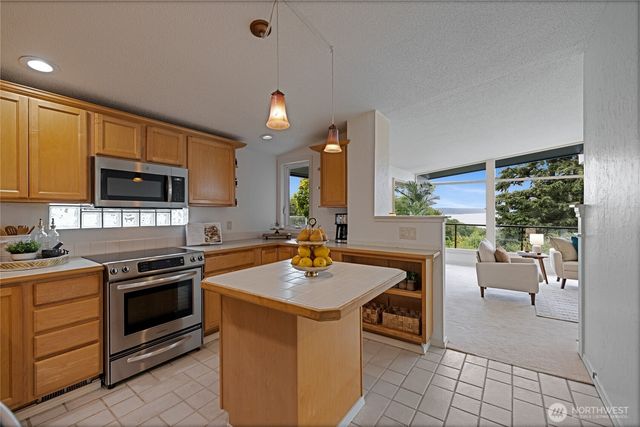 3301 N 31st Street, Tacoma, WA 98407