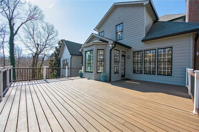 6675 Club Valley Court, Suwanee, GA 30024