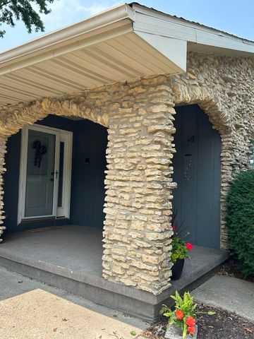 712 Kelley Drive, Rochelle, IL 61068