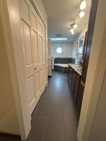 712 Kelley Drive, Rochelle, IL 61068