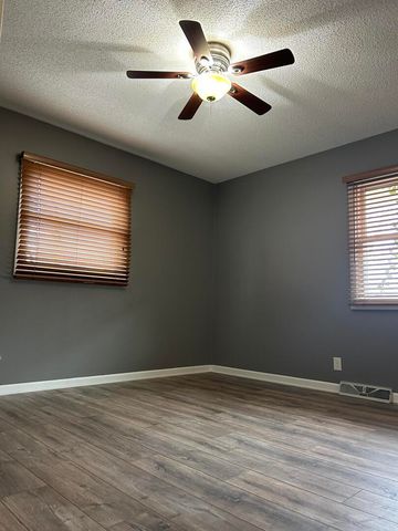 712 Kelley Drive, Rochelle, IL 61068