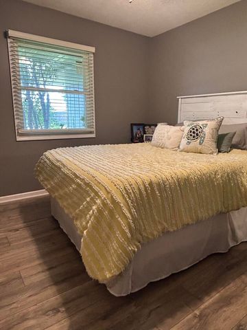 712 Kelley Drive, Rochelle, IL 61068