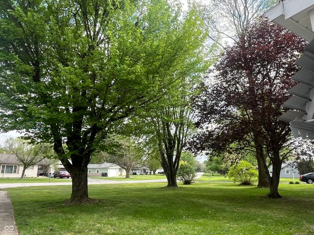 1440 Estates Drive, Greenwood, IN 46142