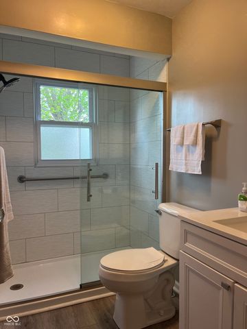 1440 Estates Drive, Greenwood, IN 46142