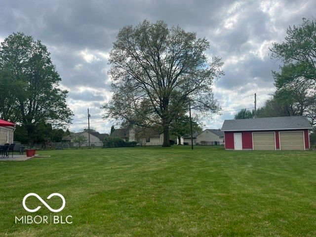 1440 Estates Drive, Greenwood, IN 46142