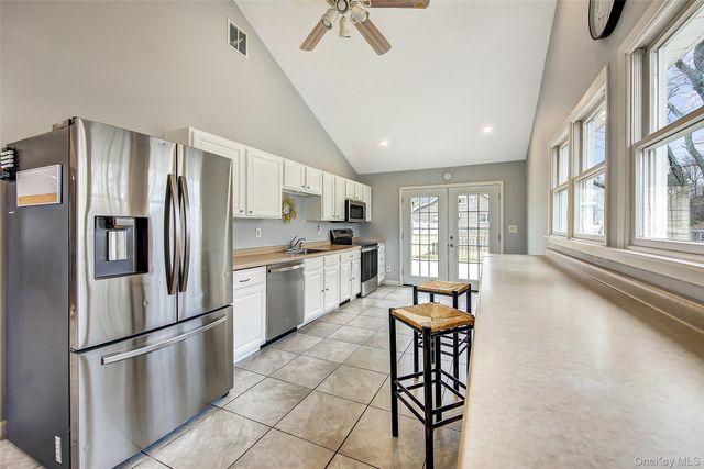 507 Gillette Avenue, Bayport, NY 11705