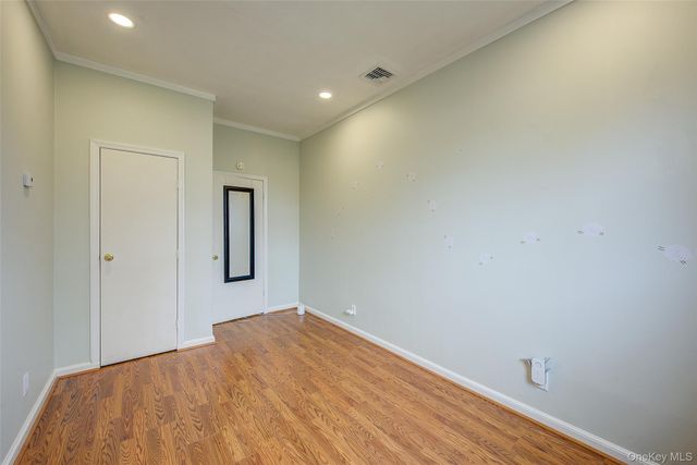 507 Gillette Avenue, Bayport, NY 11705