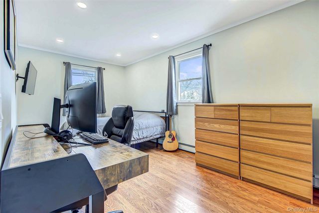 507 Gillette Avenue, Bayport, NY 11705