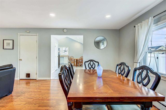 507 Gillette Avenue, Bayport, NY 11705