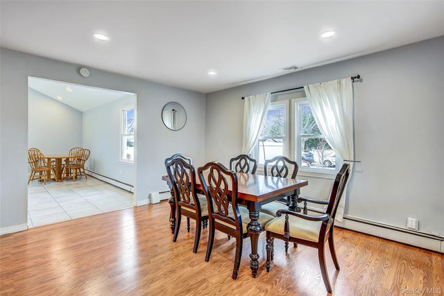 507 Gillette Avenue, Bayport, NY 11705