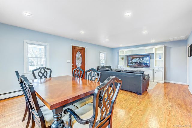 507 Gillette Avenue, Bayport, NY 11705