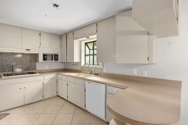 5509 Mapleleaf DR, Austin, TX 78723