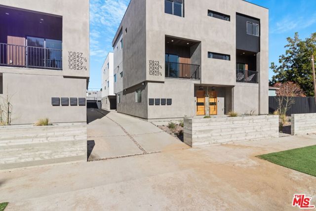 10821 Hartsook Street, North Hollywood (los Angeles), CA 91601