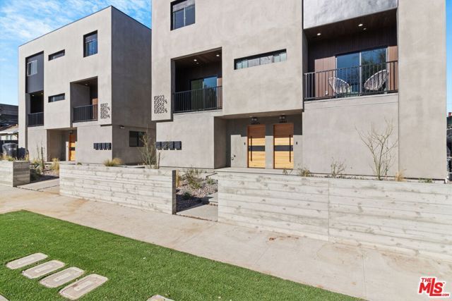 10821 Hartsook Street, North Hollywood (los Angeles), CA 91601