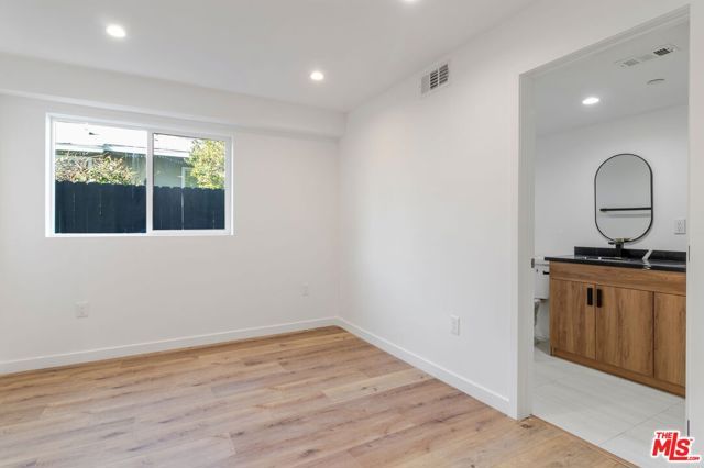 10821 Hartsook Street, North Hollywood (los Angeles), CA 91601