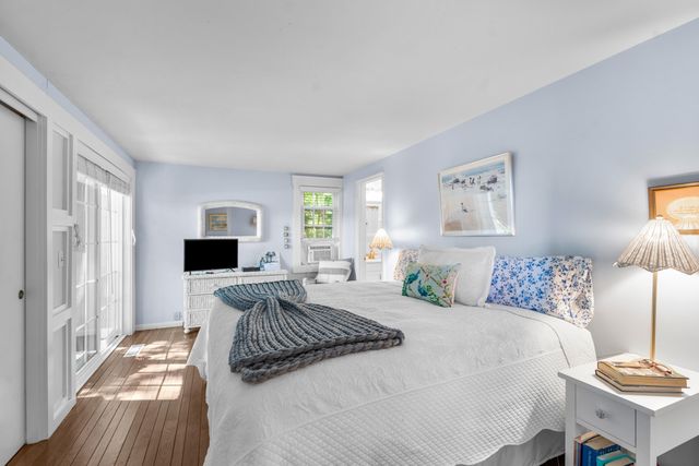 35 Waterway, Mashpee, MA 02649