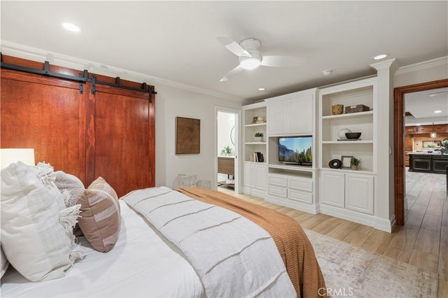 24923 Highspring, Newhall, CA 91321