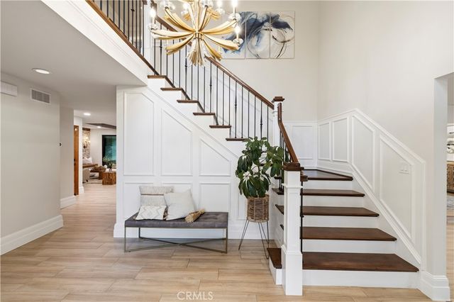 24923 Highspring, Newhall, CA 91321