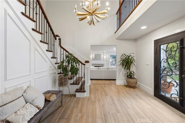 24923 Highspring, Newhall, CA 91321