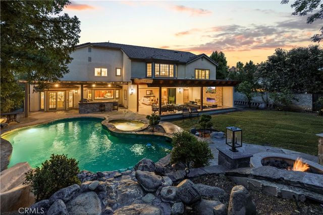 24923 Highspring, Newhall, CA 91321