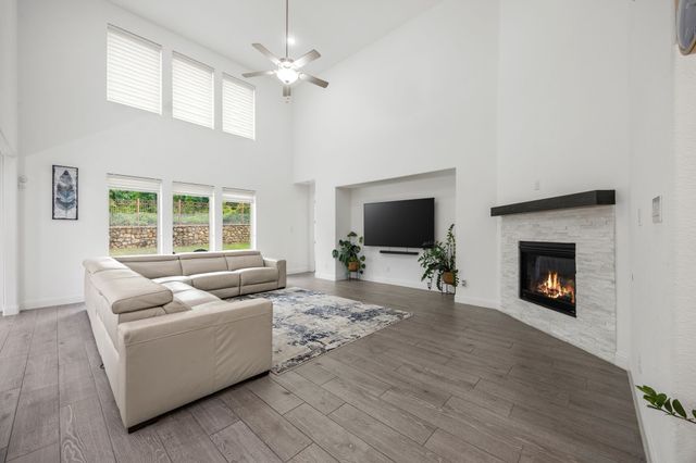 10736 Smoky Oak Trail, Argyle, TX 76226