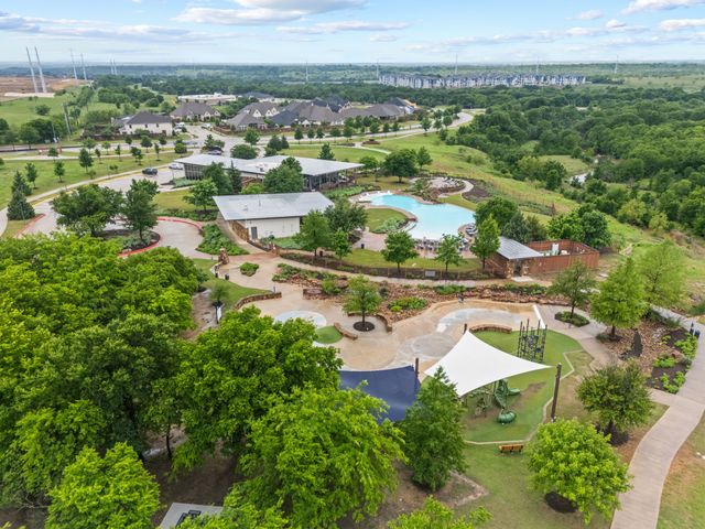 10736 Smoky Oak Trail, Argyle, TX 76226