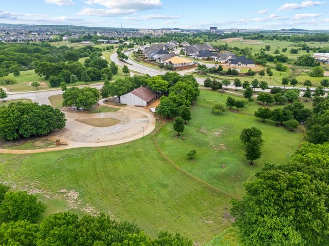10736 Smoky Oak Trail, Argyle, TX 76226