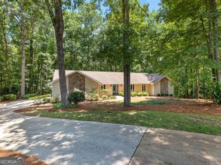 1024 Walt Banks Road, Peachtree City, GA 30269