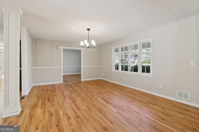 937 Hidden Falls Lane SE, Smyrna, GA 30082