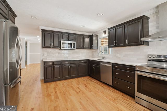 937 Hidden Falls Lane SE, Smyrna, GA 30082