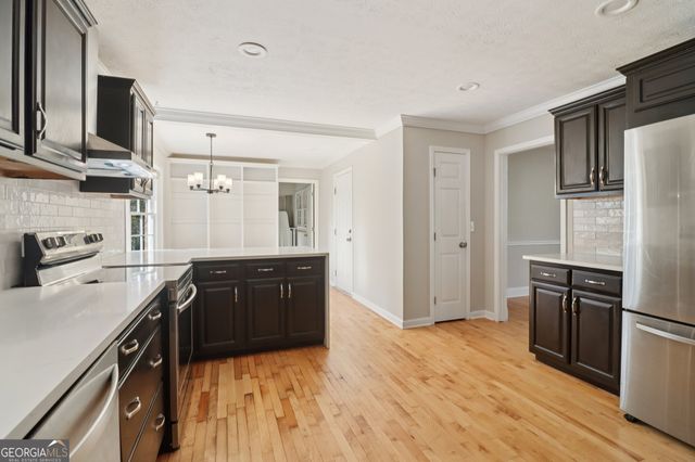 937 Hidden Falls Lane SE, Smyrna, GA 30082