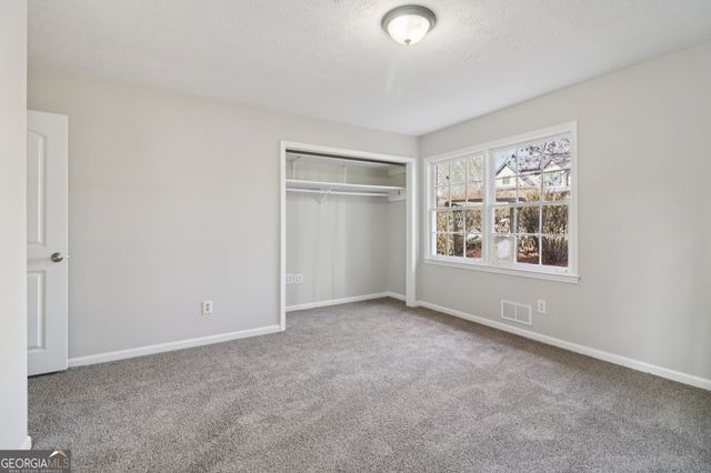 937 Hidden Falls Lane SE, Smyrna, GA 30082