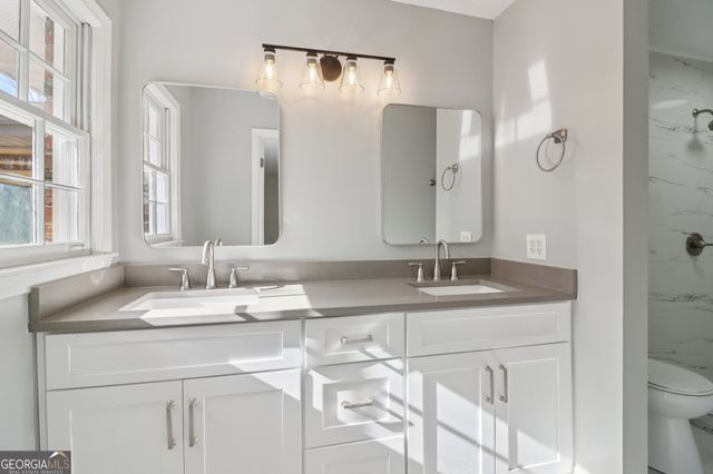 937 Hidden Falls Lane SE, Smyrna, GA 30082