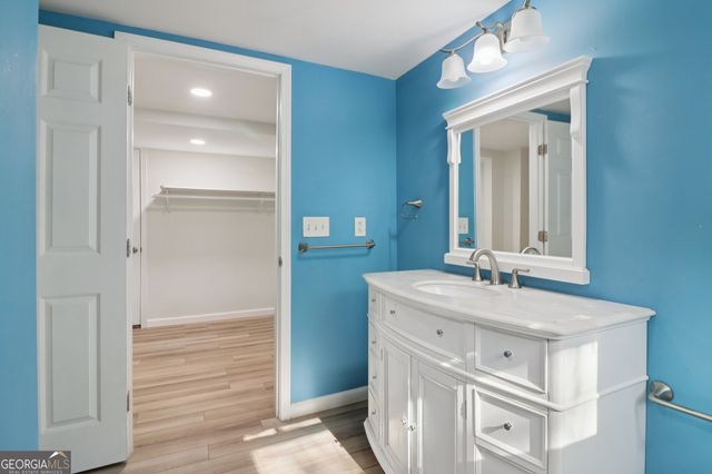 937 Hidden Falls Lane SE, Smyrna, GA 30082