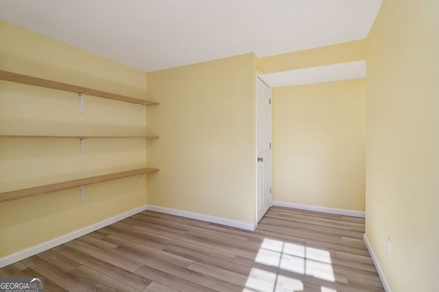 937 Hidden Falls Lane SE, Smyrna, GA 30082