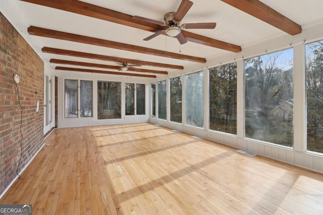 937 Hidden Falls Lane SE, Smyrna, GA 30082