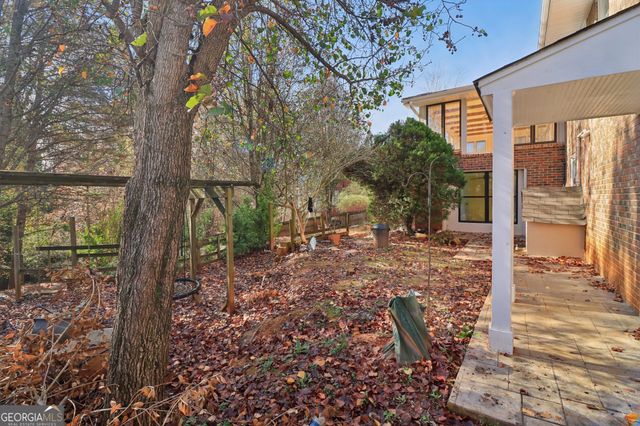 937 Hidden Falls Lane SE, Smyrna, GA 30082