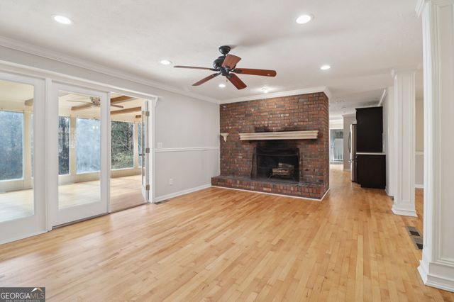 937 Hidden Falls Lane SE, Smyrna, GA 30082