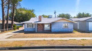 37304 Mahonia Avenue, Palmdale, CA 93552