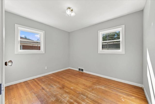 28787 Grandon Avenue, Livonia, MI 48150