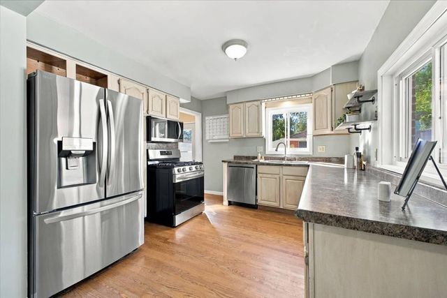 28787 Grandon Avenue, Livonia, MI 48150