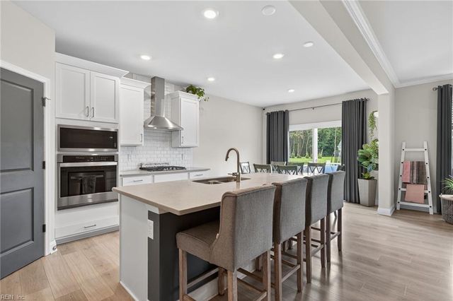 200 Saint Andrews, Smithfield, VA 23430